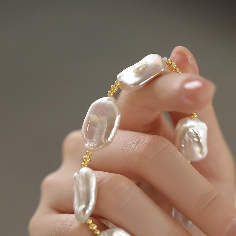 Second image of 2025 Luxury White Pearl Beaded Bracelet for Women Baroque Special Shape Buckle Design Niche Jewelry Wholesale