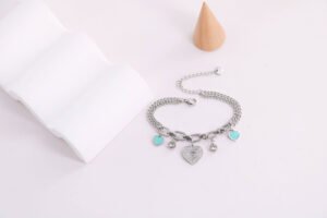 Hd6f9fa6b5e0c4478aea362293d484773B