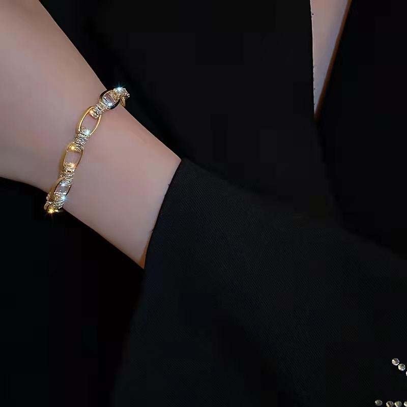 Second image of  European and American light luxury alloy zircon chain bangle