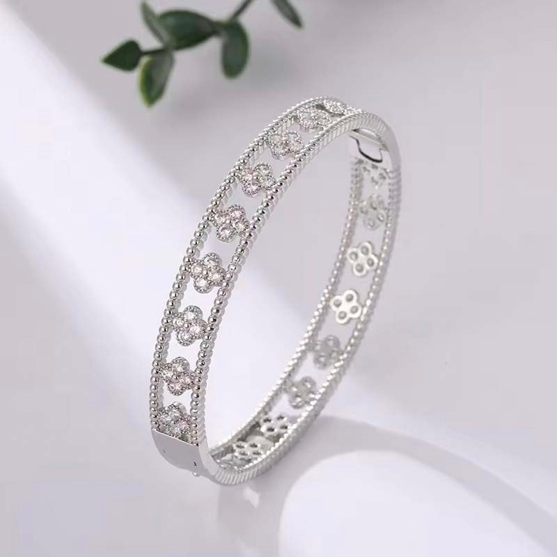 Second image of four-leaf clover full-diamond thin-band clasp bangle